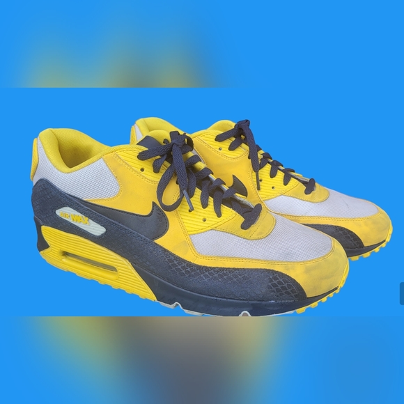Nike Air Max 90 size 15 uofm michigan colors - Picture 1 of 6